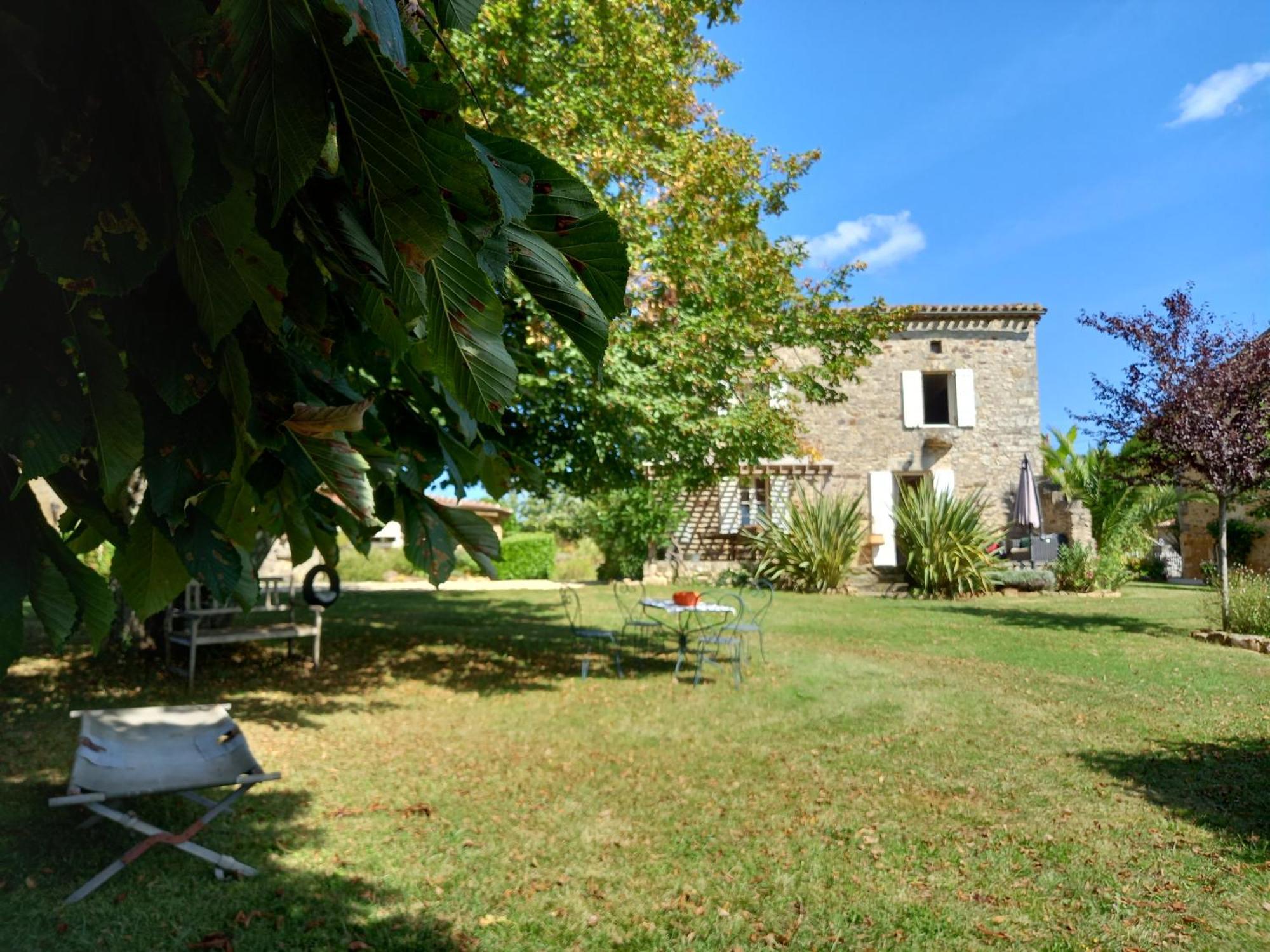 Gites Lalaurie Sauveterre-la-Lémance Pokoj fotografie